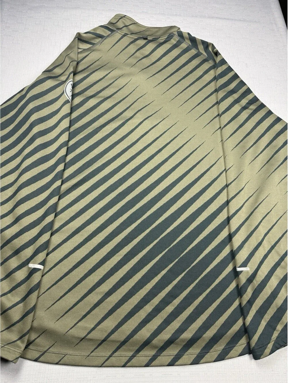 Nike Running Dri-FIT 1/2 Zip Pullover Men’s Medium Olive Green Reflective Top